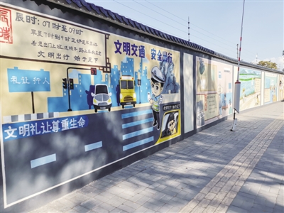 <p>　　改造后的背街小巷成為亮麗風景。本報記者　徐佳敏　攝</p>