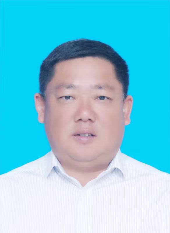 周佳奇.jpg