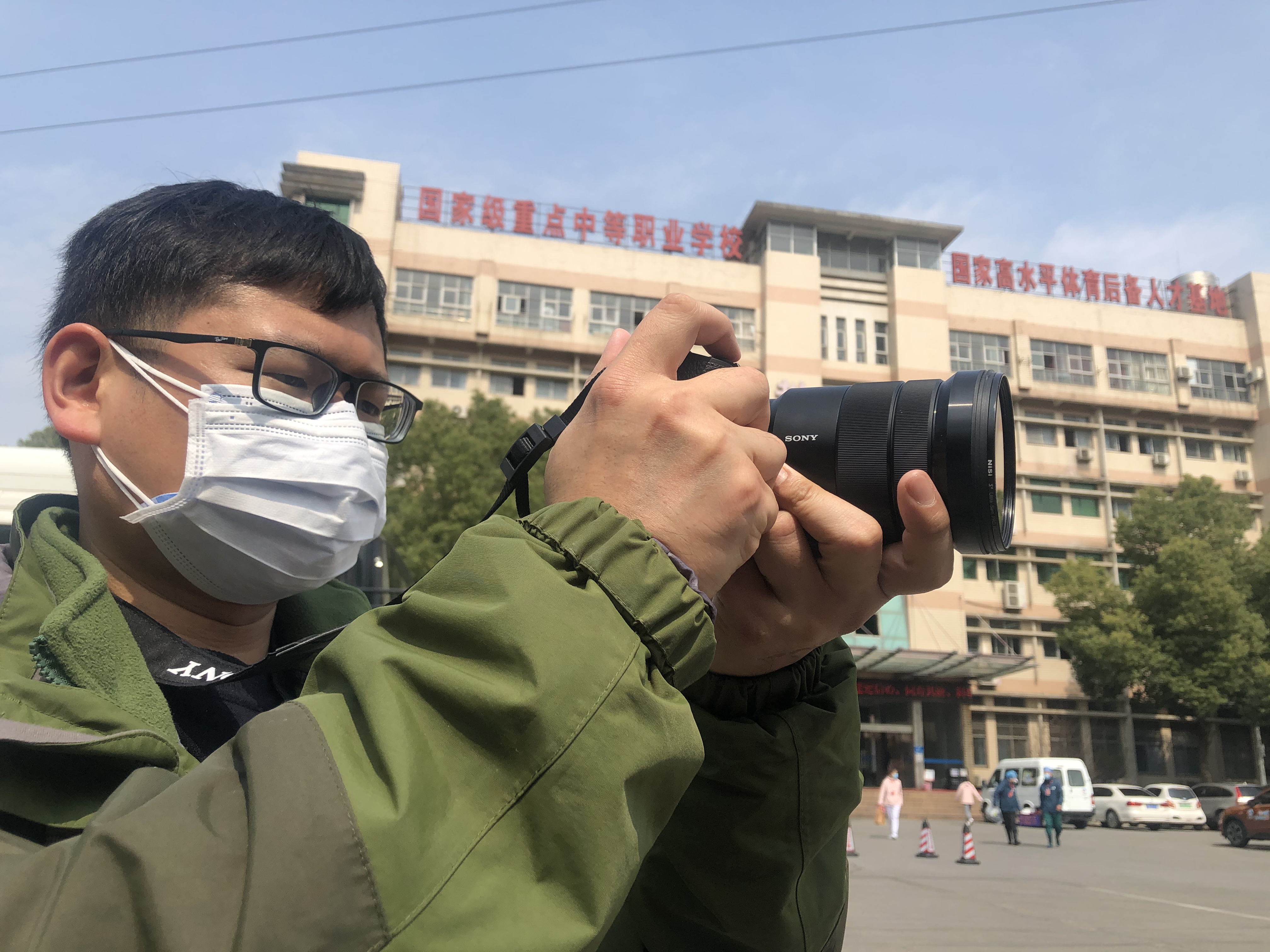 張賀.jpg