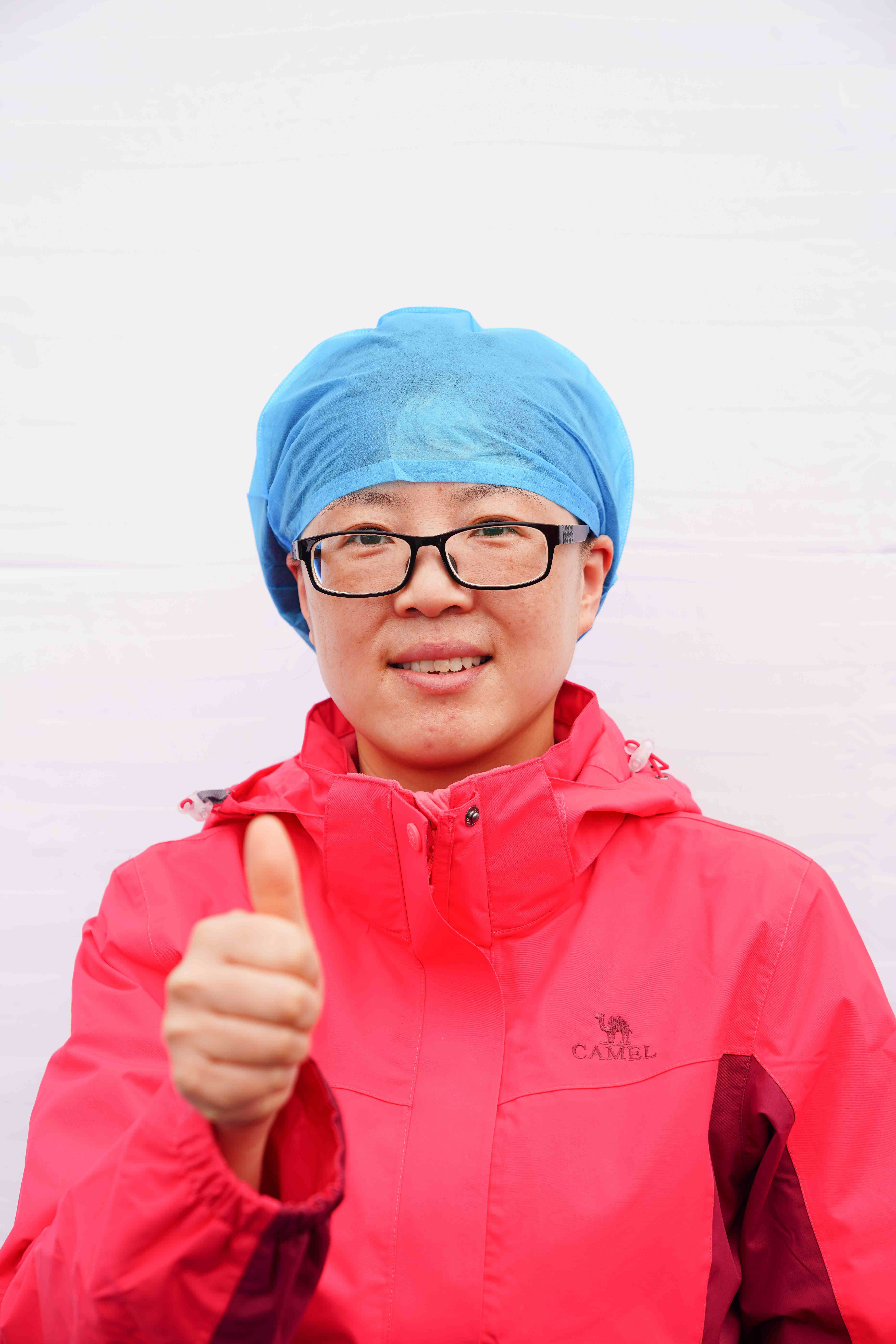 路霞.jpg
