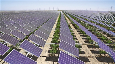 <p>　　月牙湖光伏發電項目。</p>