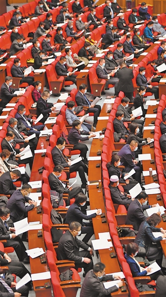<p>　　政協委員齊聚一堂，共謀寧夏發展大計。</p>