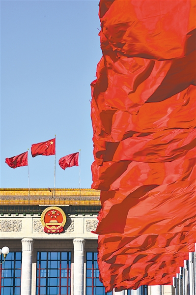 <p>　　北京天安門廣場紅旗飄飄。</p>